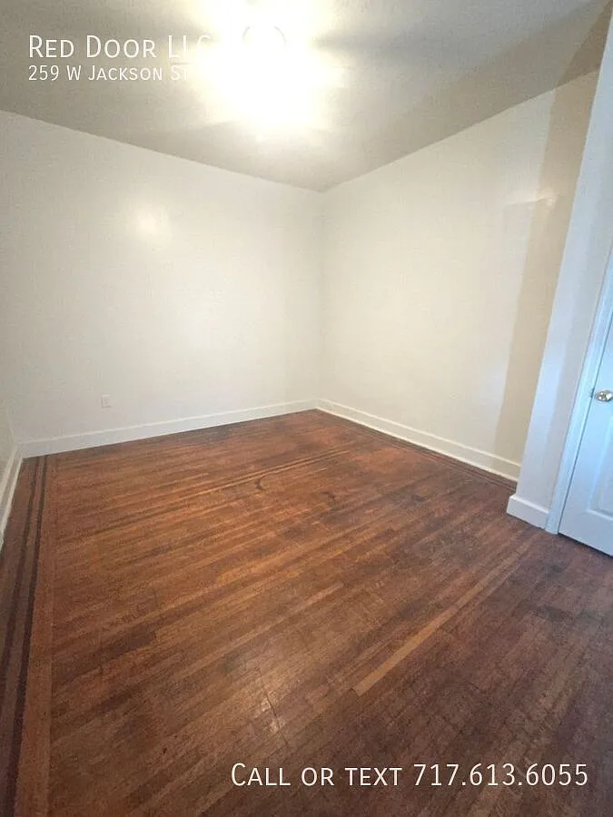 Student Housing -- 6 Bedroom Townhome by York College — Photo 4