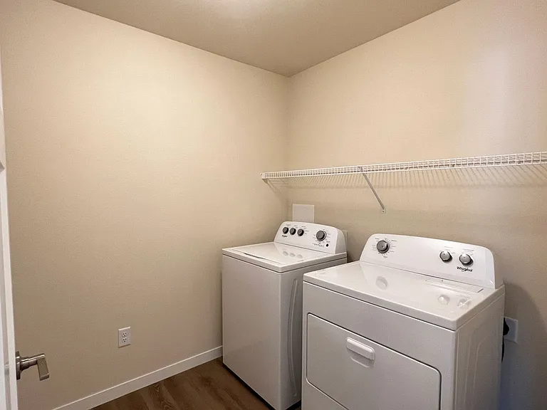 1419 Pine St #9 — Photo 42