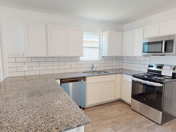 4th image of 16710 Marie Village Dr