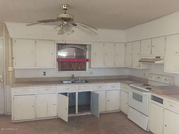 5th image of 912 Alva Dr