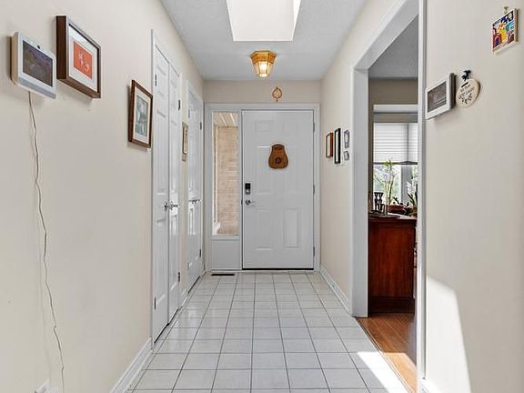 5th image of 1500 Richmond St #104