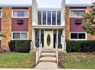 212A Collen Dr APT 102A, Lombard, IL 60148