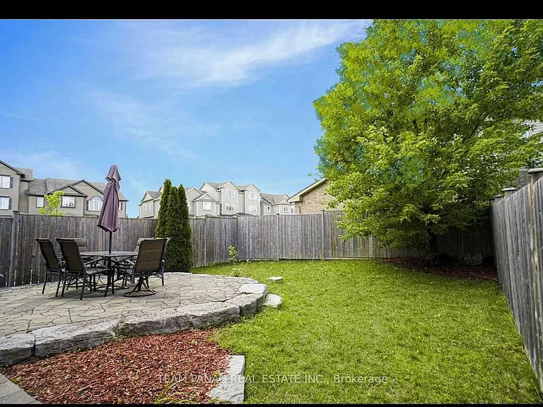 931 Bianca Ct — Photo 3
