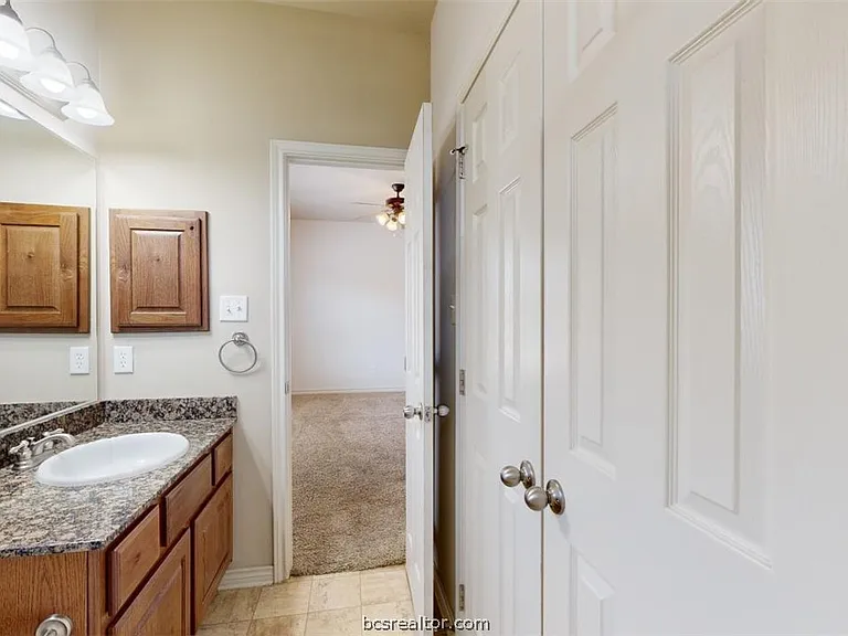 211 Forest Dr #C — Photo 33