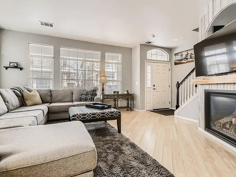 8377 Stonybridge Cir — Photo 8