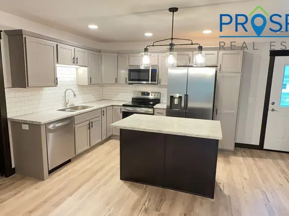 TH335X, 335 E 3rd Ave #Townhouse 335x, Stanley, WI 54768