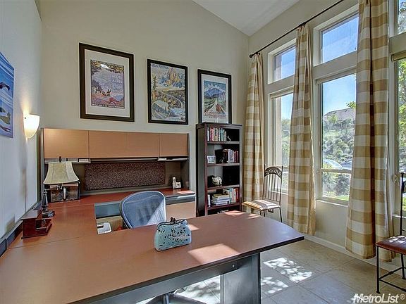 2nd image of 1032 Souza Dr