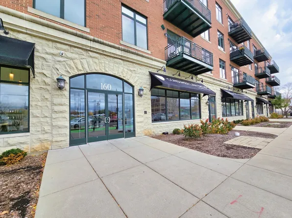 160 S River St Unit 206, Aurora, IL 60506