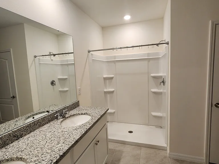 1051 Griffon Ave — Photo 15