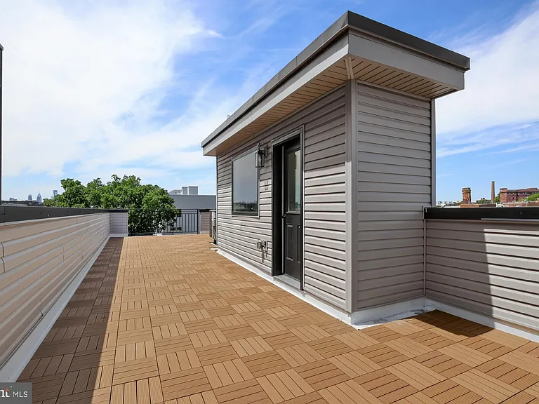 1843 E Hazzard St #2 — Photo 34