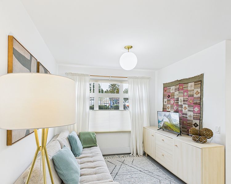 Victoria Townhouse for rent - 1 Bedroom — photo 2