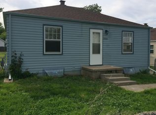 5806 S 17th St, Omaha, NE 68107