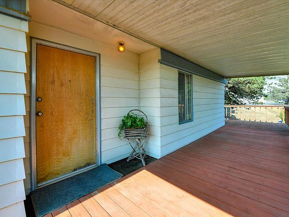 4th image of 2395 Delaware Ave #85