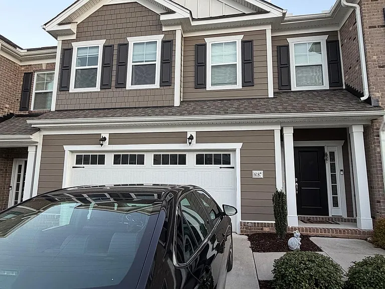 8187 Carriage Homes Dr #1 — Photo 4