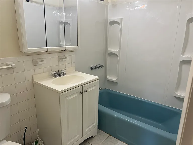900 Governors Dr #22 — Photo 8
