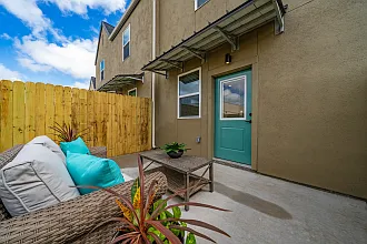 Lat Twenty7 Townhomes — Photo 47