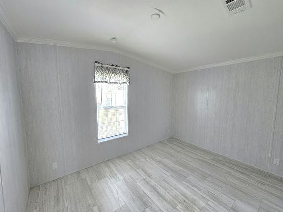 5th image of 3301 58th Ave N Lot 337