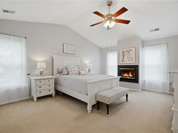 705 Turnbuckle Ct, Chesapeake, VA 23322