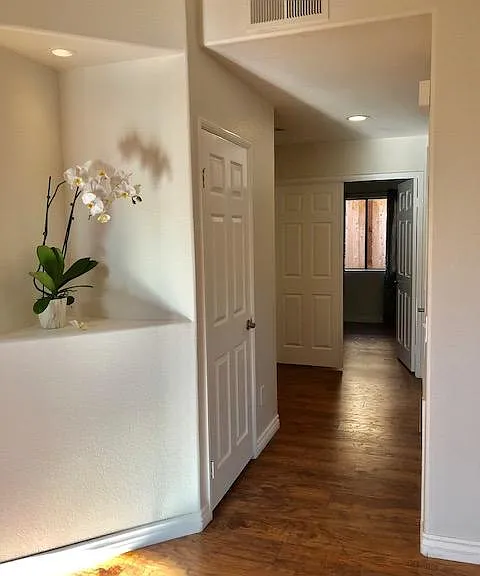 Entry to bedroom 1