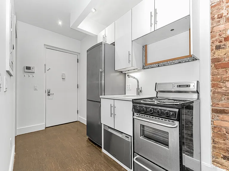 143 Ludlow St #6A — Photo 4