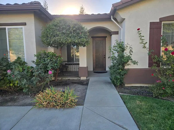 2489 Pepper Tree Ln, Manteca, CA 95336