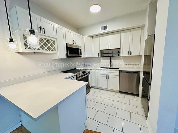 2nd image of 2121 Milligan Ave APT 3