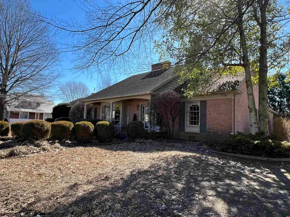 725 E Church St, Union City, TN 38261