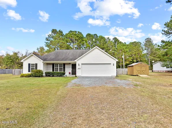 187 Folkstone Road, Holly Ridge, NC 28445