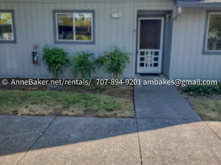 217 Elbridge Ave E — Photo 15
