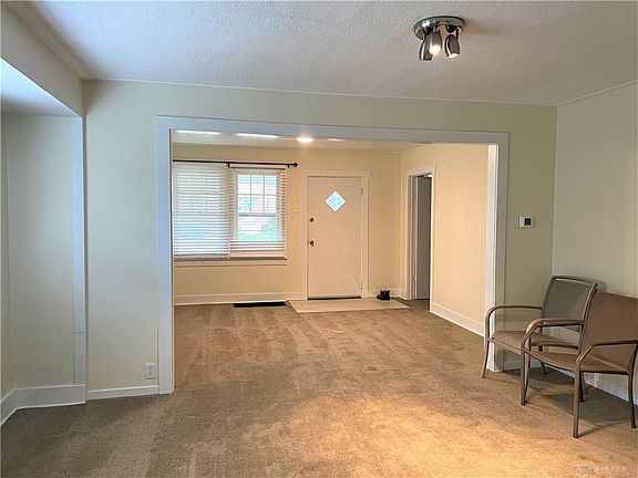 5th image of 2312 Lodell Ave