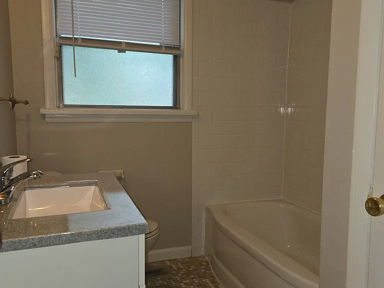 3912 N Webster Ave — Photo 14