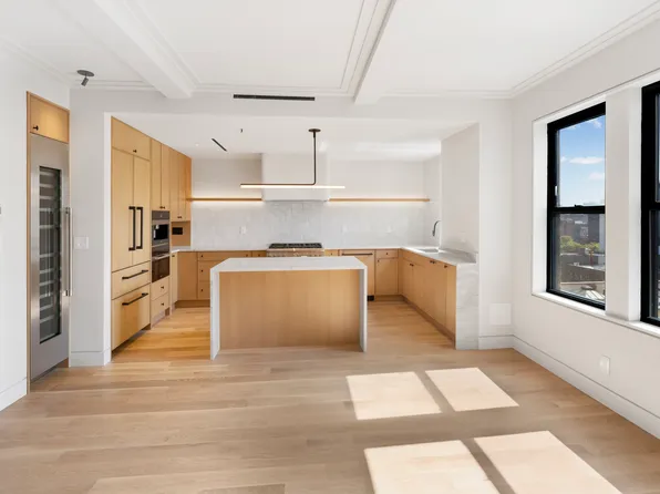 65 East 96th Street image 4 of 20