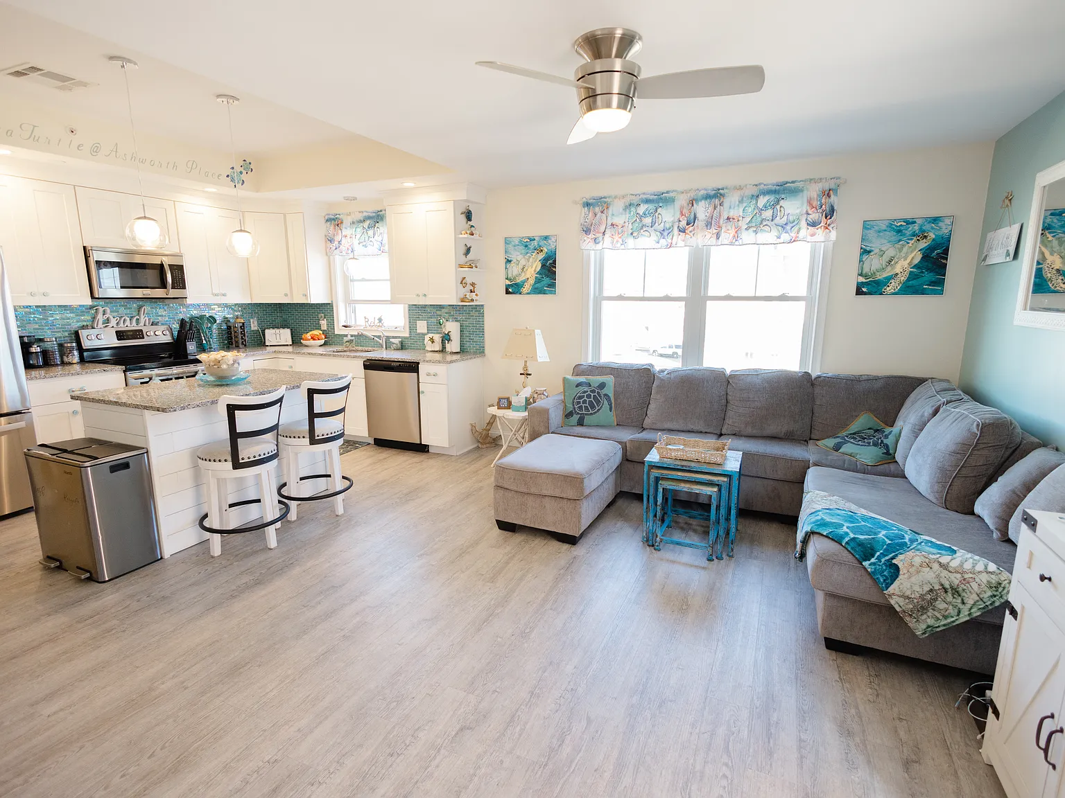 2 bed, 1400 sqft, $2,350 — Photo 4