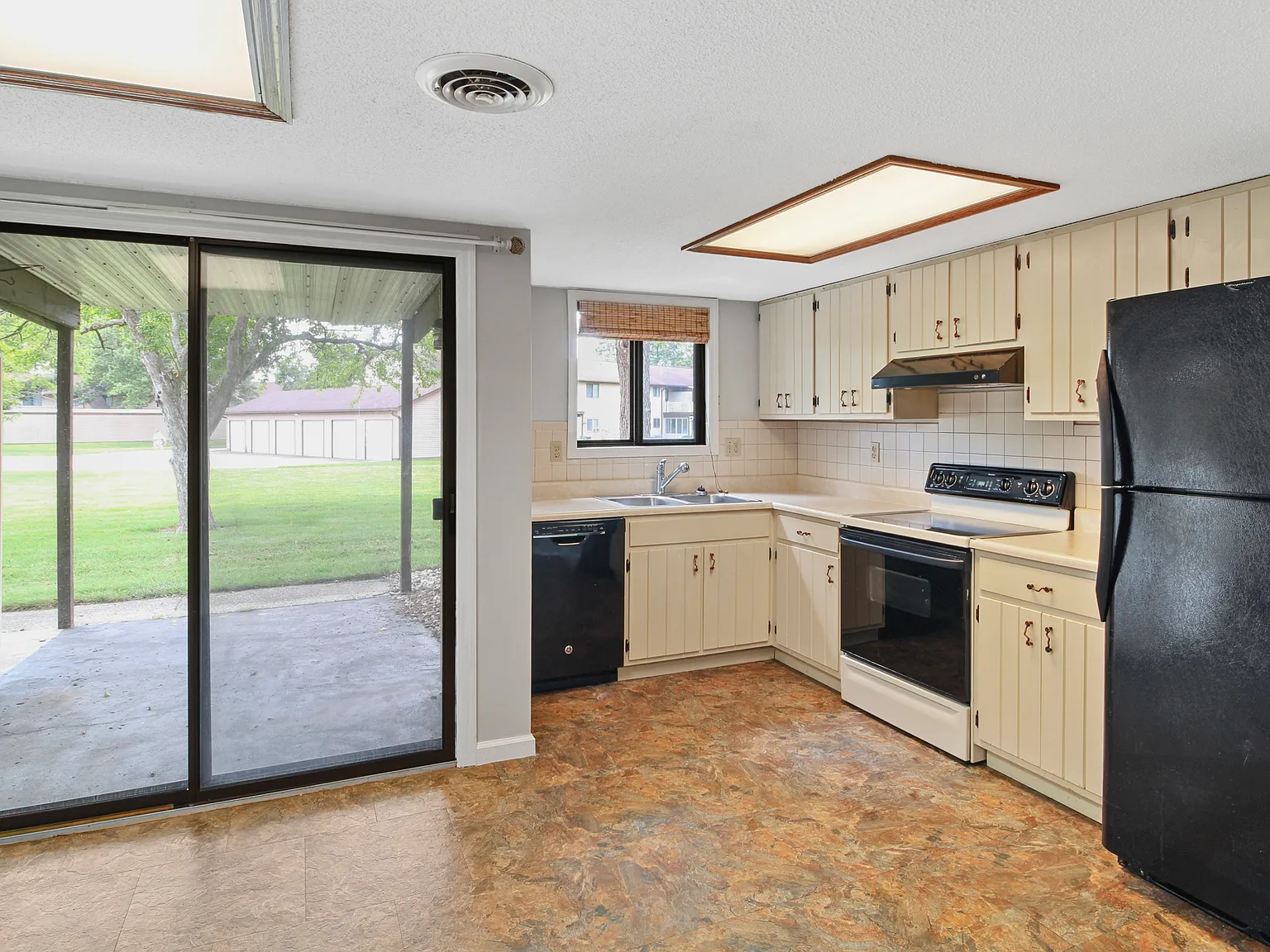 1203 Dean Drive-2 - 2 — Photo 4