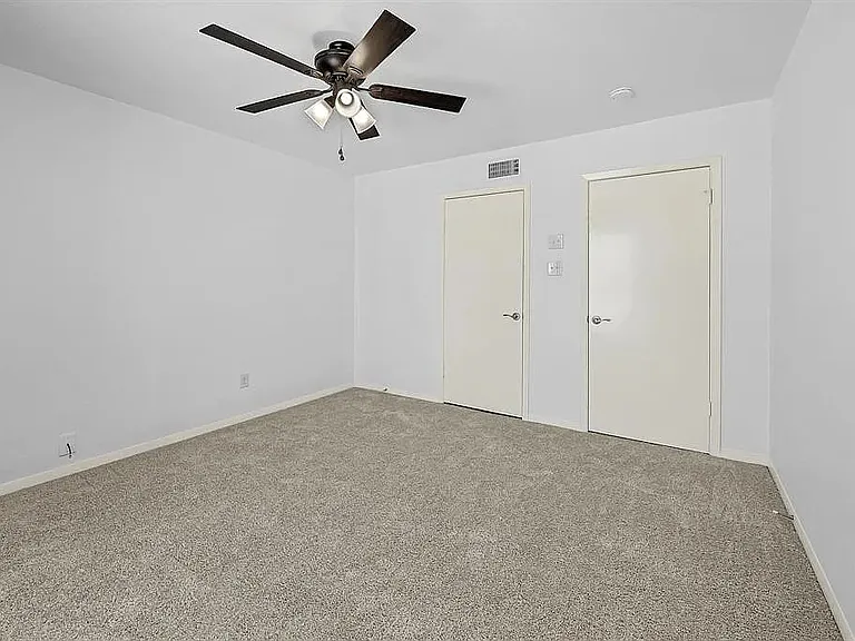 8429 Hearth Dr #32 — Photo 8