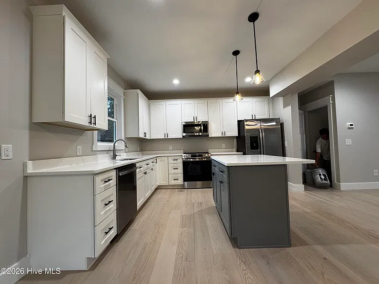 211 N McNeill St — Photo 9