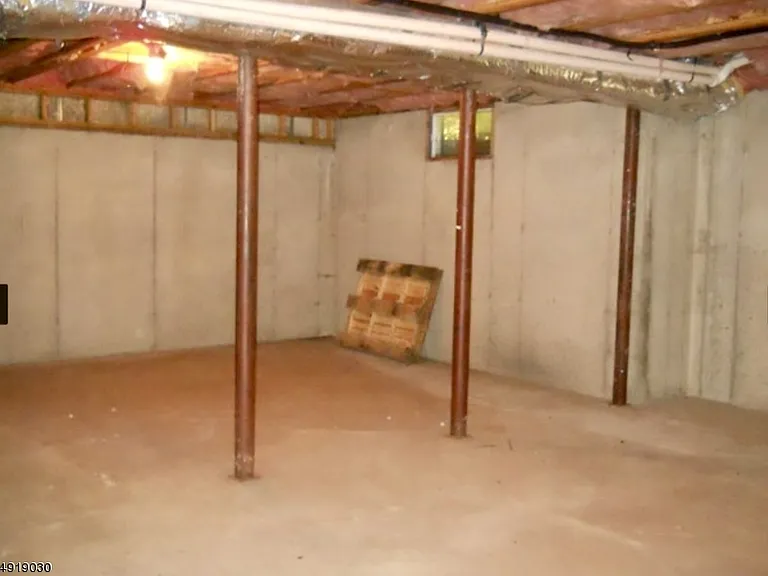 11 Schill Pl — Photo 13