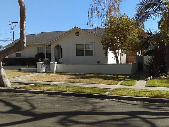 2nd image of 400 S Dos Caminos Ave