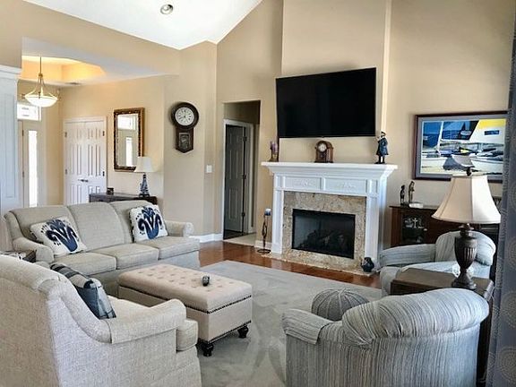 5th image of 309 Oakmonte Cir