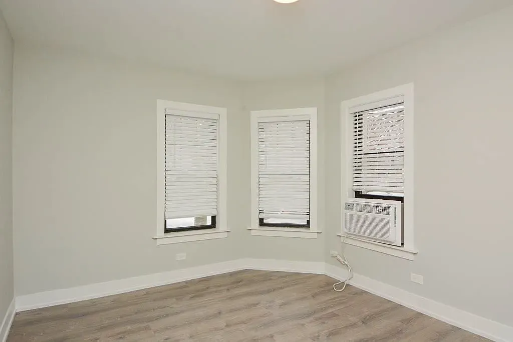 Studio, 1.0 bath, 500 sqft, $1,965 — Photo 2