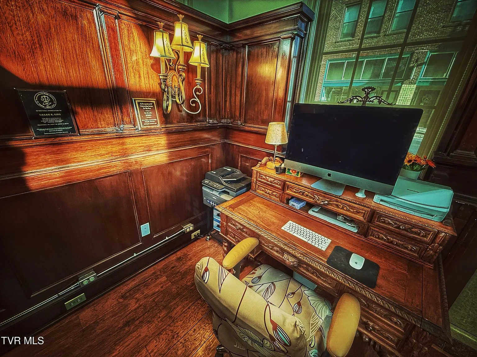 1 bed, 1500 sqft, $1,800 — Photo 2