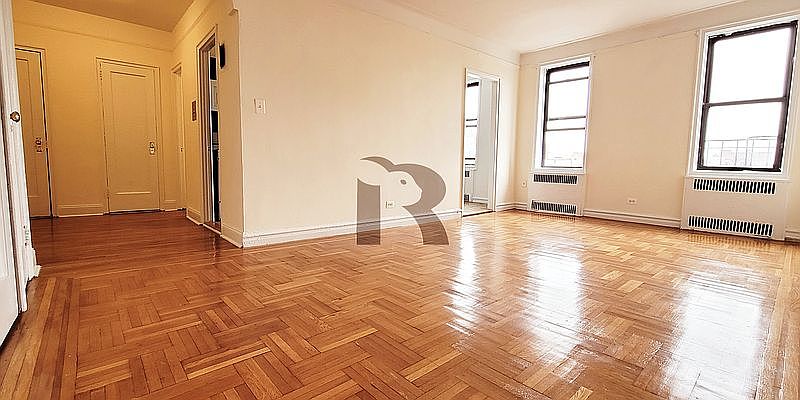1st image of 745 Lincoln Pl #B