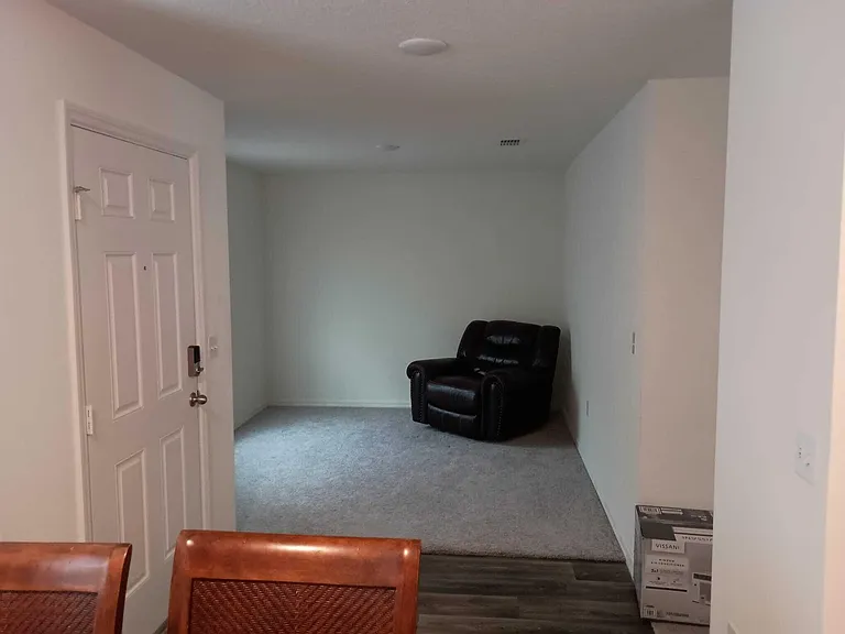 337 SE Starfish Ave — Photo 4