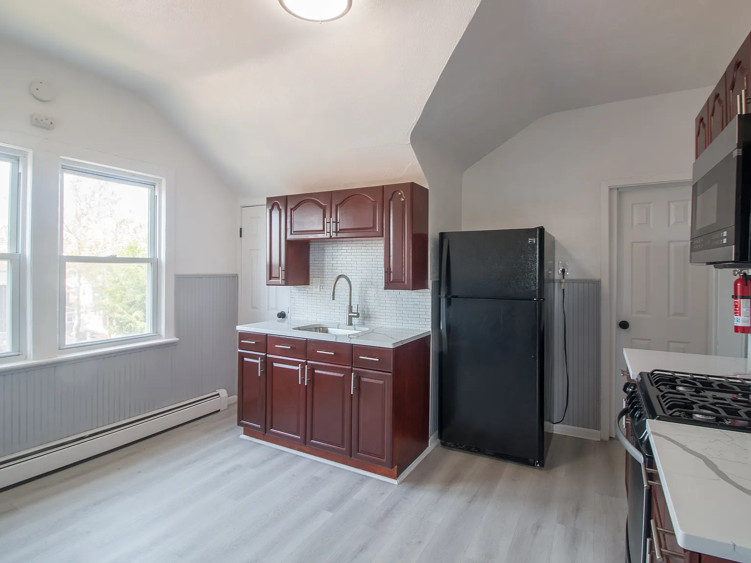 2 bed, $2,300 — Photo 2