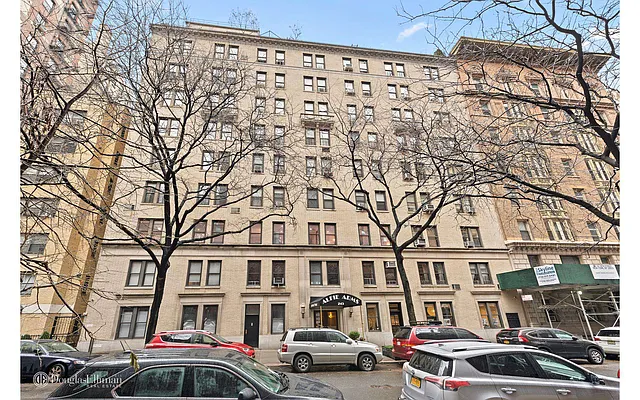 Rented by Douglas Elliman | media 8