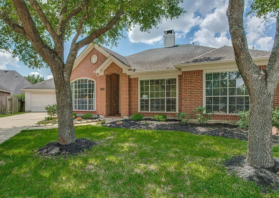 1st image of 4931 Lake Daniel Ct