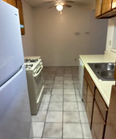 1828 E Avenue J9 #3 — Photo 2