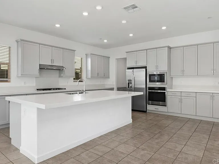 702 Westbrook Loop — Photo 9