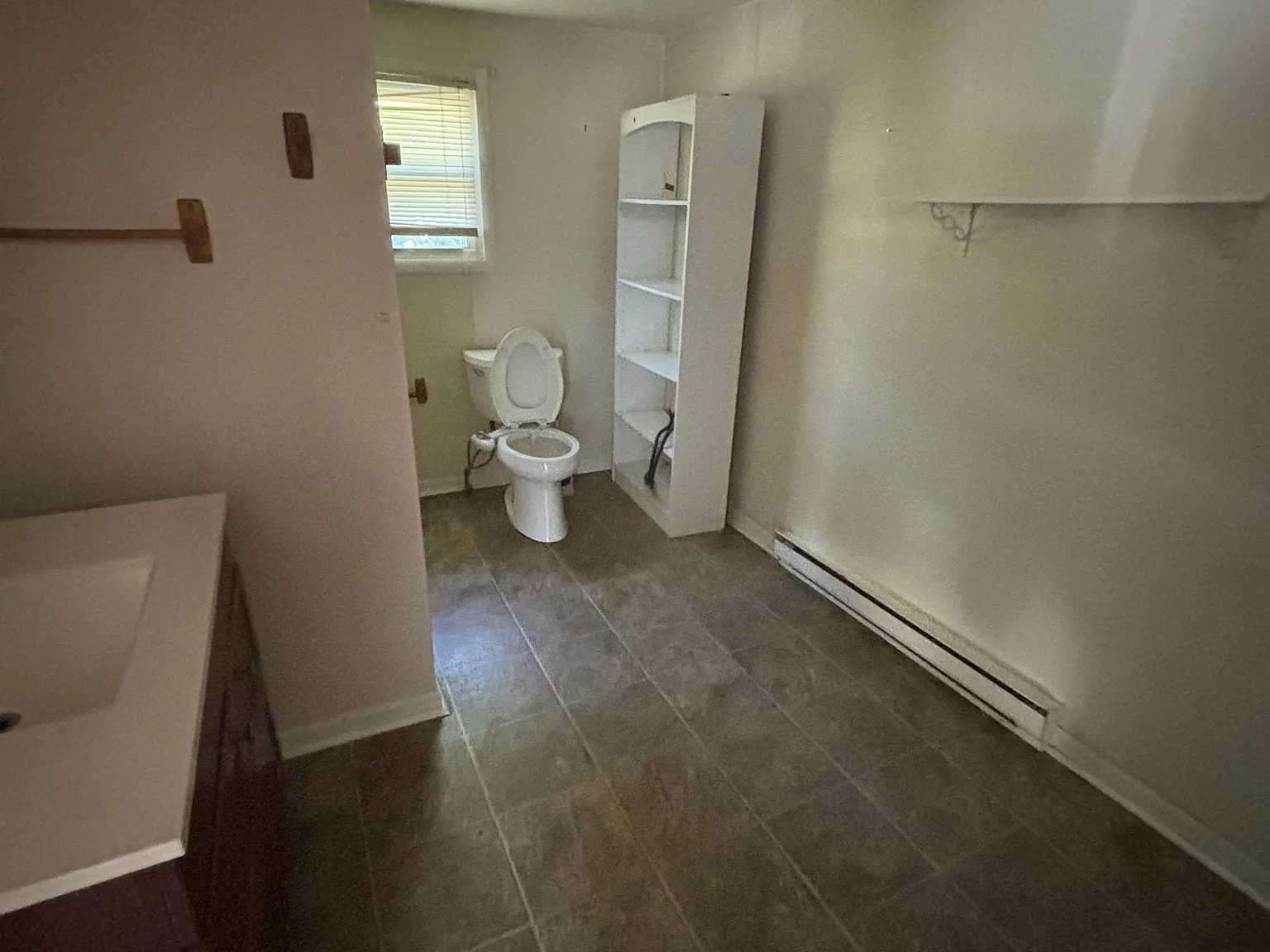 2 bed, 1000 sqft, $1,650 — Photo 4
