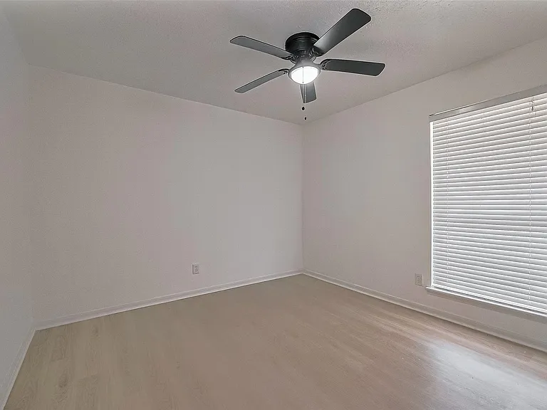 6219 Canada Dr — Photo 31